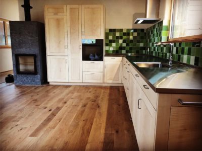 DE1E335D-0140-43DD-91A3-7EF285B85C30