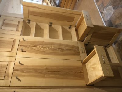 0009B939-9AA7-4B12-8559-15F5B802E7CD